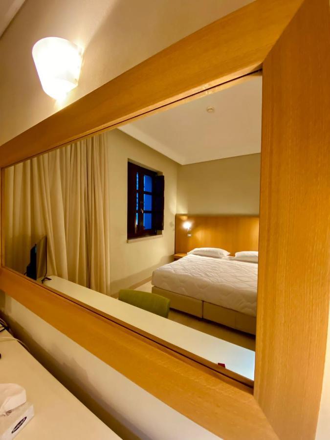 Hotel Saraceno Al Faro Taranto Eksteriør bilde