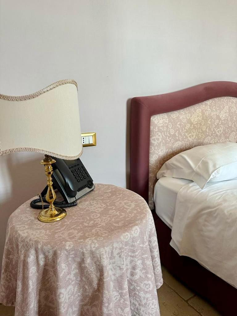 Hotel Saraceno Al Faro Taranto Eksteriør bilde