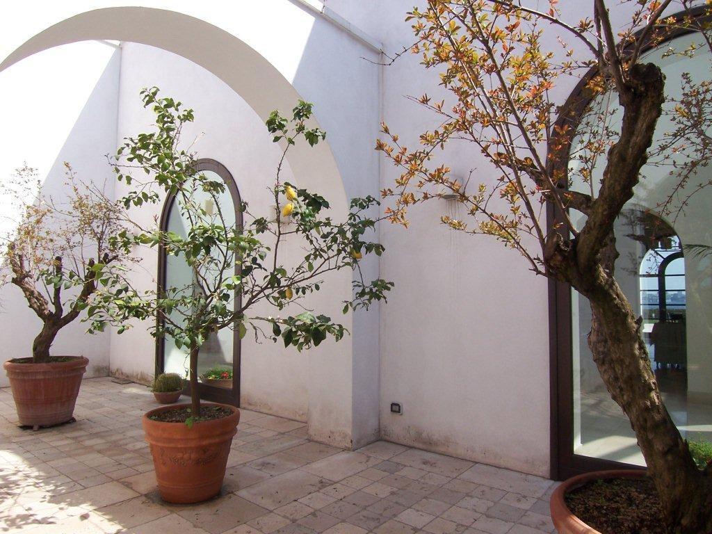 Hotel Saraceno Al Faro Taranto Eksteriør bilde