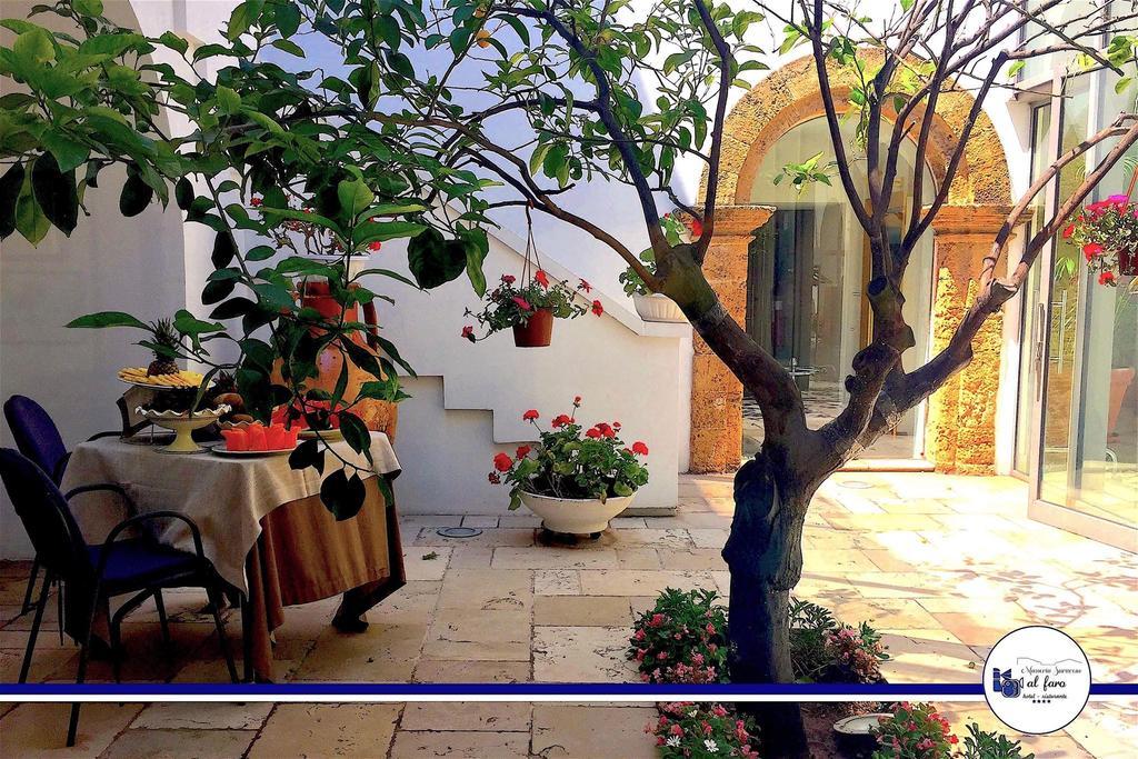 Hotel Saraceno Al Faro Taranto Eksteriør bilde